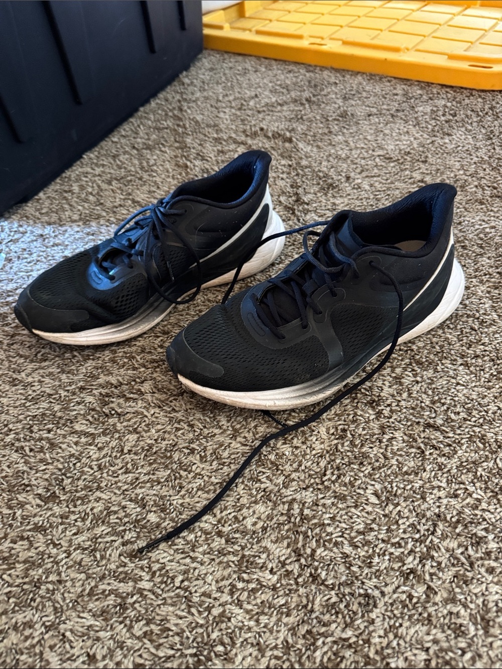 Lululemon athletic shoes - Picture 7 of 7